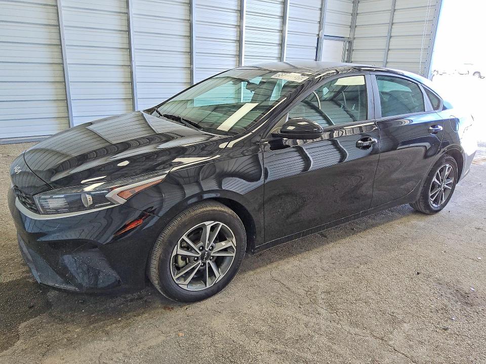 2023 Kia Forte VIN 3KPF24AD0PE622063 COPART salvage auction — MINOR DENT/SCRATCHES, FL - CERTIFICATE OF TITLE, sold $11,300 on 2026-07-07 (photo 1)