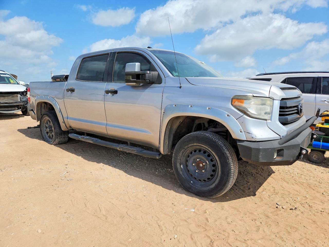 2016 Toyota Tundra VIN 5TFEM5F16GX096760 COPART salvage auction — Minor Dent/Scratches, TX - CERTIFICATE OF TITLE, sold $4,350 on 2026-07-09 (photo 4)