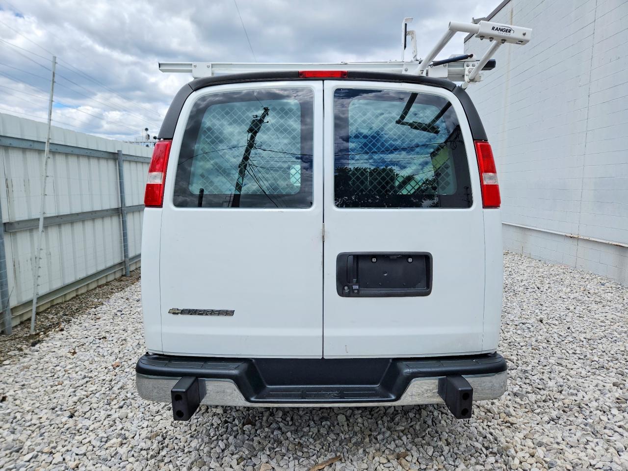 2020 Chevrolet Express 2500 VIN 1GCWGAFGXL1179842 COPART salvage auction — Front End, OH - CERTIFICATE OF TITLE, sold $4,550 on 2026-07-09 (photo 6)