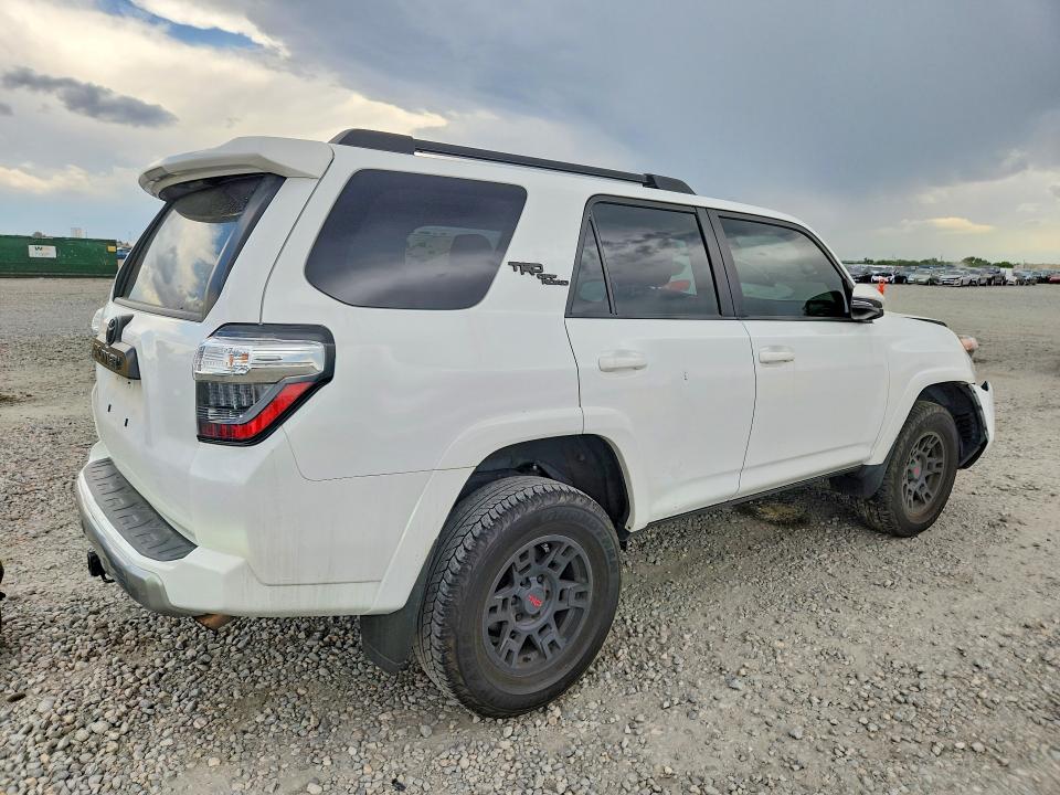 2024 Toyota 4runner VIN JTERU5JR2R6257950 COPART salvage auction — FRONT END, Co - Salvage Title, sold $22,100 on 2026-07-07 (photo 3)