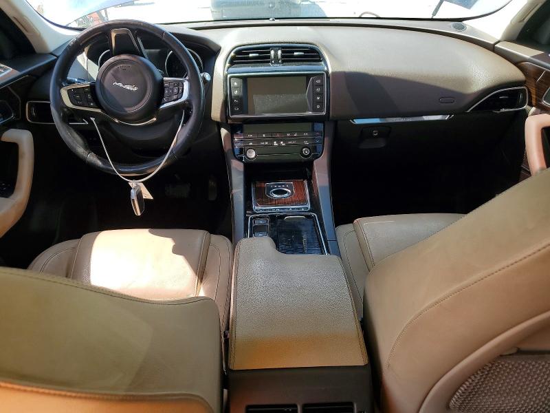2018 Jaguar F-pace VIN SADCK2FX0JA266724 COPART salvage auction — MINOR DENT/SCRATCHES, Fl - Certificate Of Title (P), sold $2,900 on 2026-09-15 (photo 8)