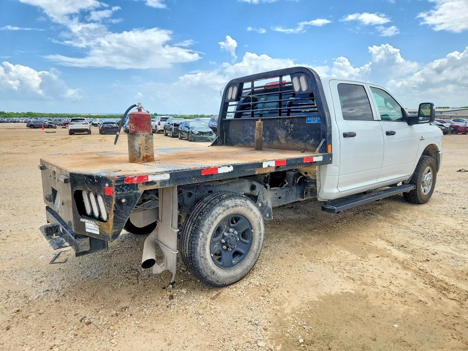 2024 Ram 2500 VIN 3C6UR5HL2RG127464 COPART salvage auction — MINOR DENT/SCRATCHES, Fl - Certificate Of Title (P), sold $22,300 on 2026-07-30 (photo 3)