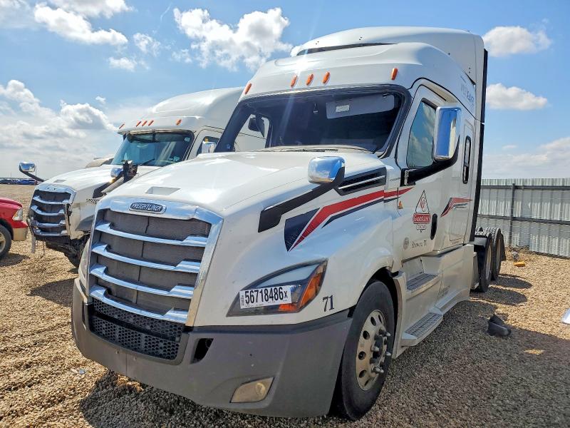 2019 Freightliner Cascadia 126 VIN 3AKJHHDRXKSKP5801 COPART salvage auction — SIDE, TX - SALVAGE VEHICLE TITLE, sold $10,300 on 2026-07-09 (photo 2)