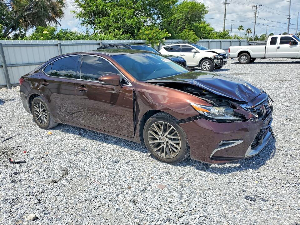2017 Lexus ES VIN 58ABK1GG1HU048756 COPART salvage auction — FRONT END, Fl - Cert Of Title Slvg Rebuildable, sold $975 on 2026-07-31 (photo 4)