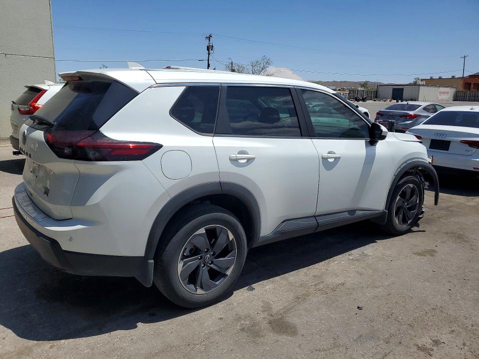 2025 Nissan VIN 5N1BT3BA3SC674342 COPART salvage auction — FRONT END, Tx - Certificate Of Title, sold $7,200 on 2026-07-31 (photo 3)