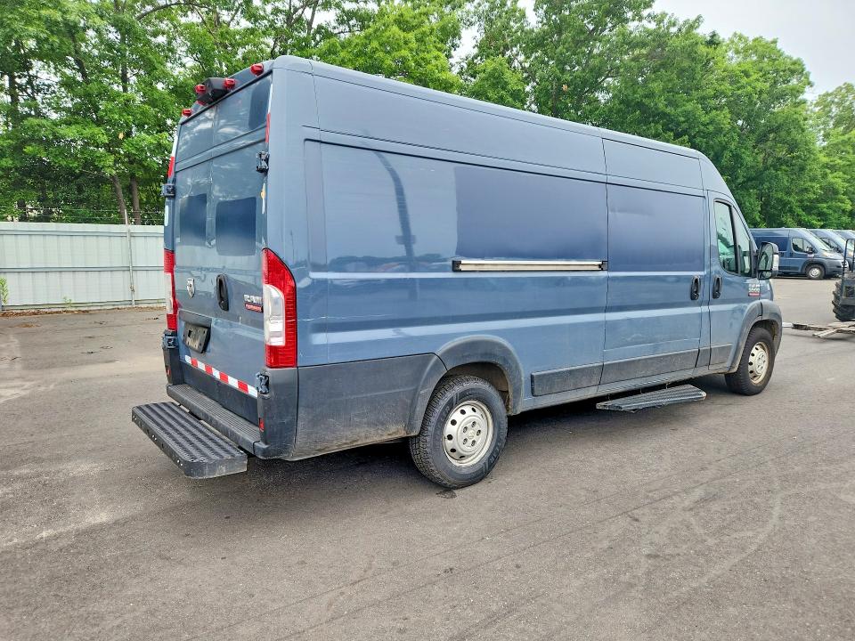 2020 Ram Promaster city VIN 3C6URVJGXLE140043 COPART salvage auction — MINOR DENT/SCRATCHES, Nj - Certificate Of Title (P), sold $12,400 on 2026-07-28 (photo 3)