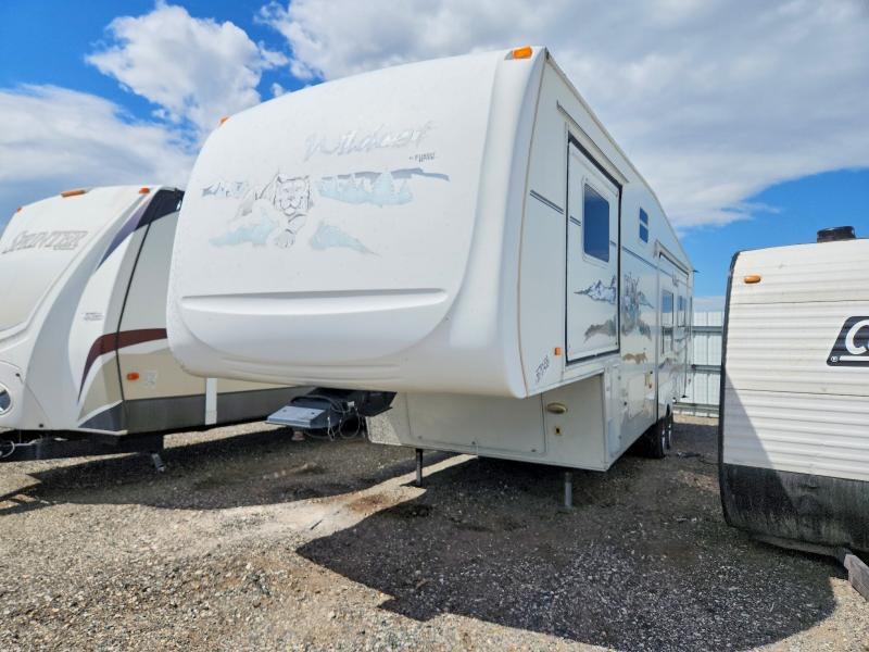 2004 Forest river sier VIN 4X4FWCG2X4T005495 COPART salvage auction — MINOR DENT/SCRATCHES, MT - CERTIFICATE OF TITLE, sold $1,350 on 2026-07-28 (photo 2)