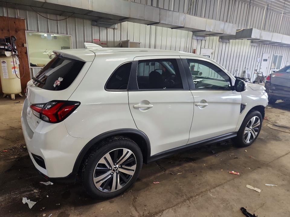 2021 Mitsubishi Outlander VIN JA4APVAU1MU013475 COPART salvage auction — FRONT END, WI - JUNKED VEHICLE BILL OF SALE, sold $2,750 on 2026-07-06 (photo 3)