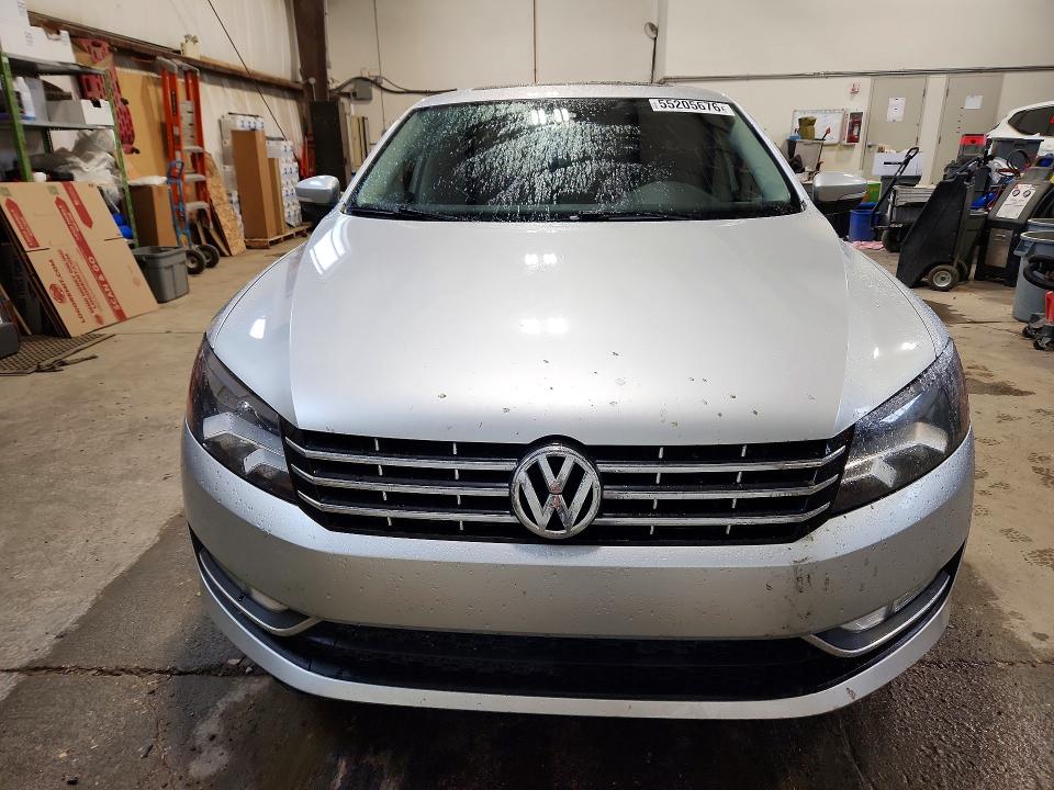 2014 Volkswagen VIN 1VWCS7A39EC104756 COPART salvage auction — SIDE, Ab - Bos - Salvage, sold $225 on 2026-07-09 (photo 5)