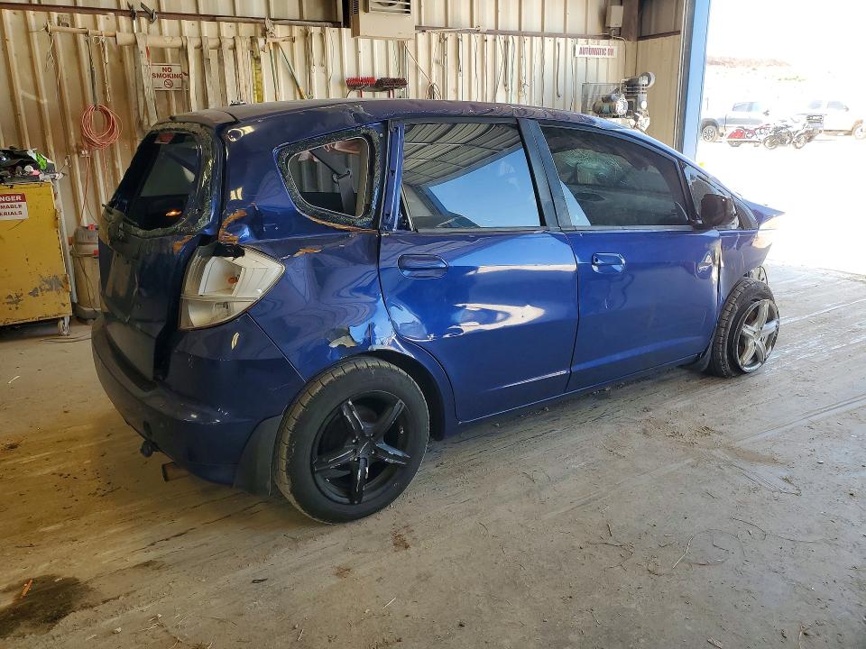 2009 Honda Fit VIN JHMGE88269S058702 COPART salvage auction — FRONT END, Tx - Nonrepairable Title, sold $60 on 2026-07-17 (photo 3)