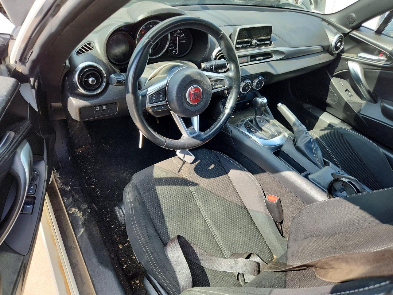 2018 Fiat 124 Spider VIN JC1NFAEK1J0137502 COPART salvage auction — Normal Wear, AR - CERTIFICATE OF TITLE (P), sold $4,350 on 2026-07-09 (photo 8)