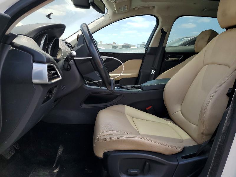 2017 Jaguar F-pace VIN SADCJ2BV9HA493007 COPART salvage auction — VANDALISM, Ca - Dis/Dlr/Exp Only Clean Title (P), sold $1,900 on 2026-07-27 (photo 7)