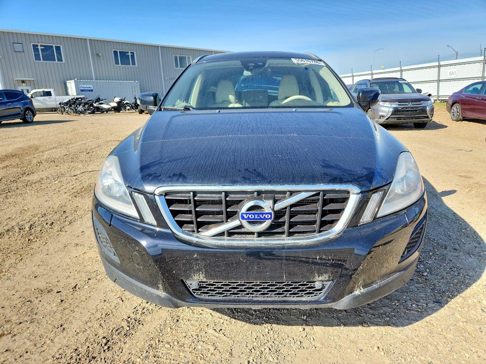 2012 Volvo Xc60 VIN YV4902DZ6C2316570 COPART salvage auction — SIDE, AB - BOS - SALVAGE, sold $2,750 on 2026-08-13 (photo 5)