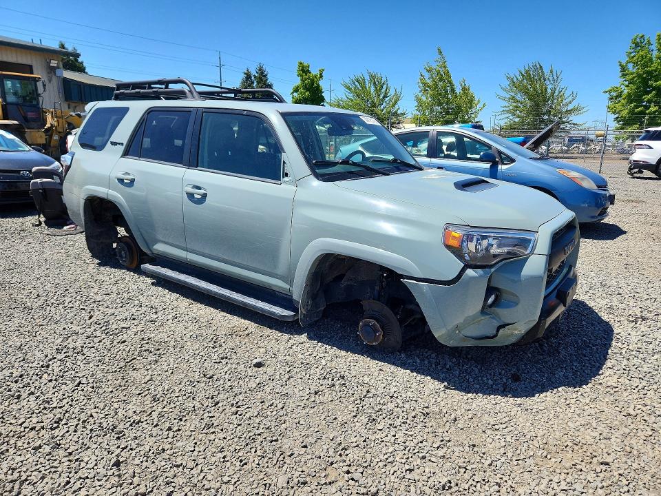 2021 Toyota VIN JTELU5JR7M5937881 COPART salvage auction — VANDALISM, Or - Salvage Title Certificate, sold $23,700 on 2026-07-07 (photo 4)