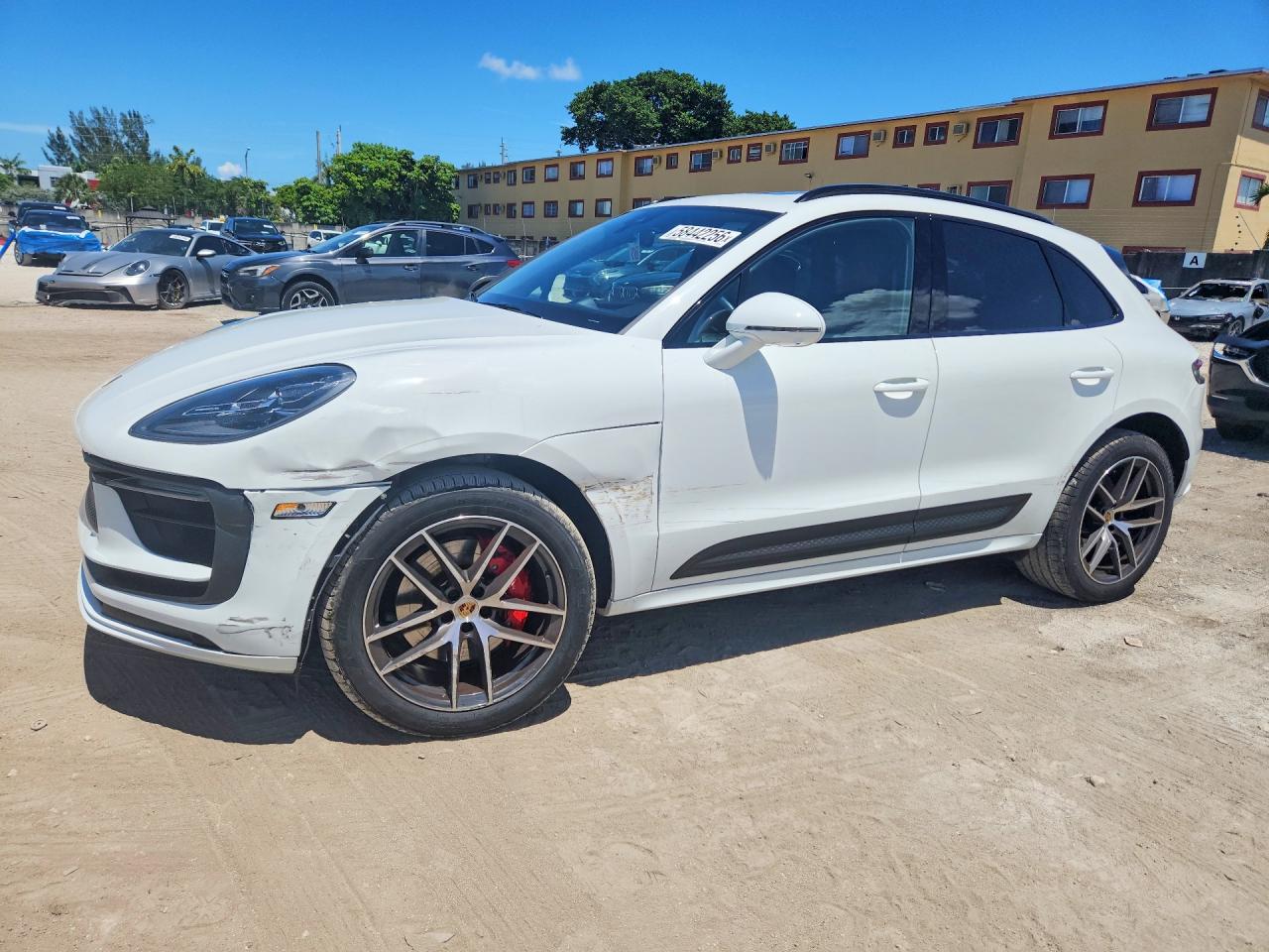 2022 Porsche Macan VIN WP1AG2A51NLB23803 — COPART salvage auction photo