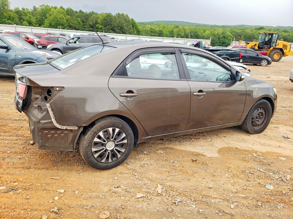 2010 Kia Forte VIN KNAFU4A20A5809859 COPART salvage auction — REAR END, Va - Cert Of Title - Salvage, sold $475 on 2026-07-06 (photo 3)