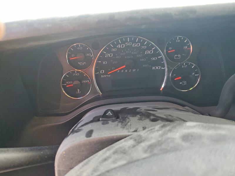2018 Gmc Savana VIN 1GTW7AFP7J1342878 COPART salvage auction — MINOR DENT/SCRATCHES, FL - CERTIFICATE OF TITLE, sold $2,850 on 2026-07-29 (photo 9)
