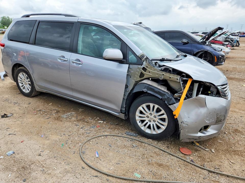 2014 Toyota Sienna VIN 5TDYK3DC2ES496877 COPART salvage auction — FRONT END, Il - Salvage Certificate, sold $4,250 on 2026-07-14 (photo 4)