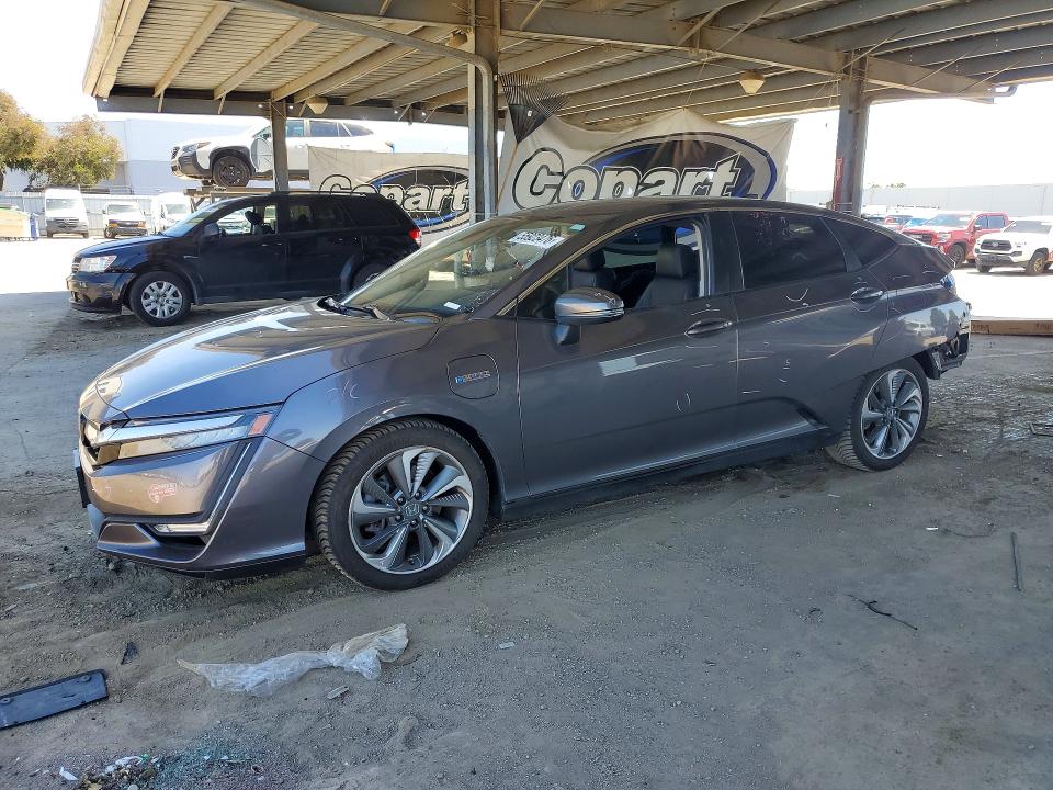 2018 Honda Clarity VIN JHMZC5F18JC009233 — COPART salvage auction photo
