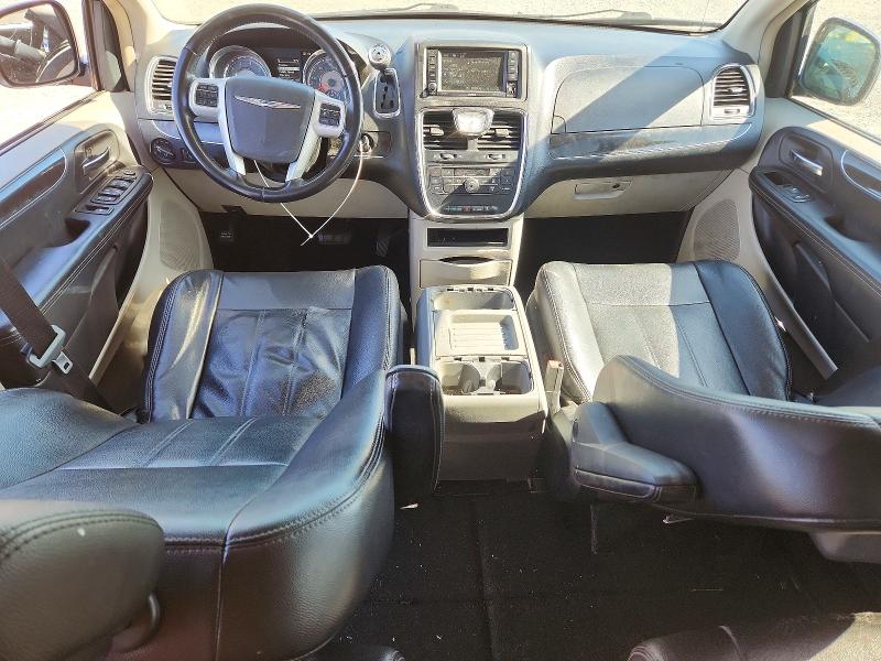 2014 Chrysler VIN 2C4RC1BG1ER381837 COPART salvage auction — MINOR DENT/SCRATCHES, Ca - Dis/Dlr/Exp Only Clean Title, sold $625 on 2026-07-24 (photo 8)
