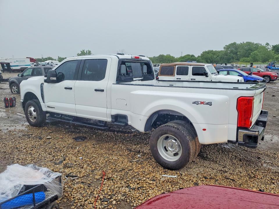2025 Ford F-350 super duty VIN 1FT8W3DT5SED00730 COPART salvage auction — REAR END, Fl - Certificate Of Destruction, sold $27,400 on 2026-07-17 (photo 2)