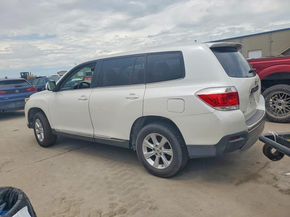 2011 Toyota Highlander VIN 5TDZA3EH7BS009475 COPART salvage auction — FRONT END, Tx - Certificate Of Title (P), sold $3,150 on 2026-07-30 (photo 2)