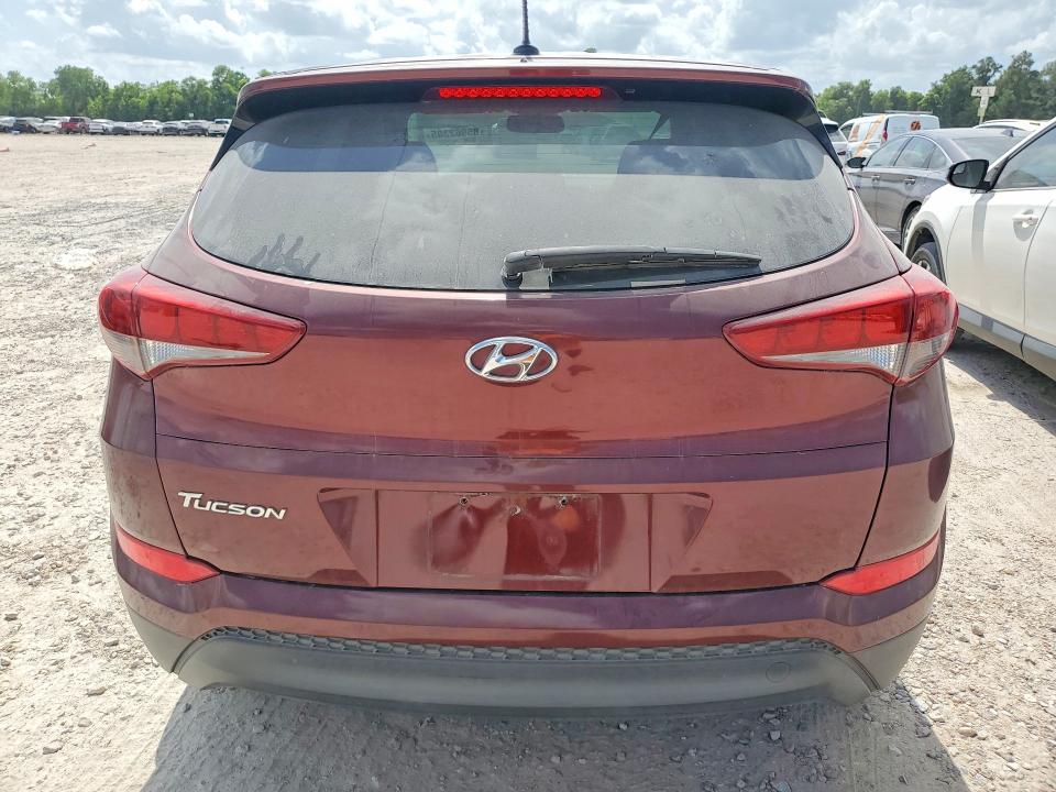 2017 Hyundai Tucson VIN KM8J23A40HU393922 COPART salvage auction — NORMAL WEAR, Tx - Certificate Of Title, sold $3,000 on 2026-07-10 (photo 6)