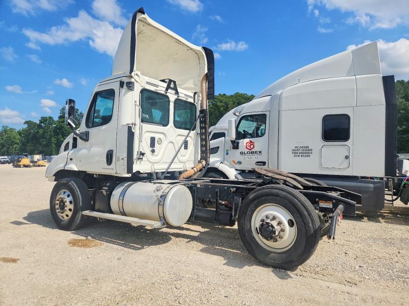 2015 Freightliner Cascadia VIN 3AKBGBDV6FSGG8488 COPART salvage auction — DAMAGE HISTORY, NE - CERTIFICATE OF TITLE (P), sold $5,300 on 2026-08-21 (photo 3)