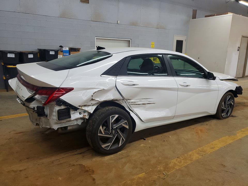 2024 Hyundai Elantra VIN KMHLP4DG1RU834187 COPART salvage auction — REAR END, FL - DLR ONLY CERT OF DESTRUCTION, sold $5,600 on 2026-07-29 (photo 3)