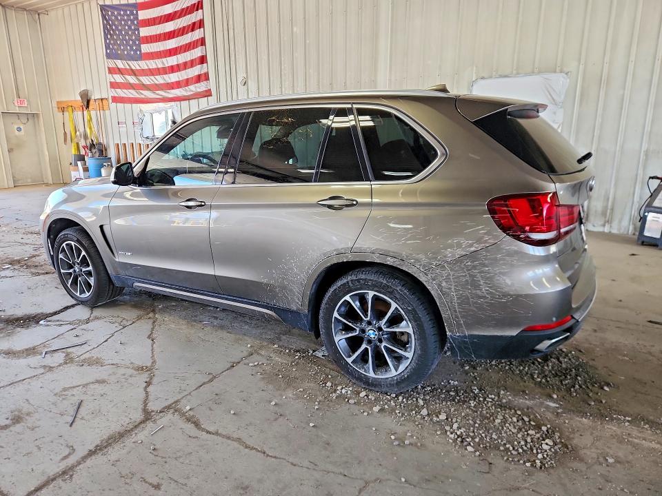 2018 BMW VIN 5UXKR0C52J0X98264 COPART salvage auction — MINOR DENT/SCRATCHES, Va - Certificate Of Title, sold $5,500 on 2026-08-01 (photo 2)