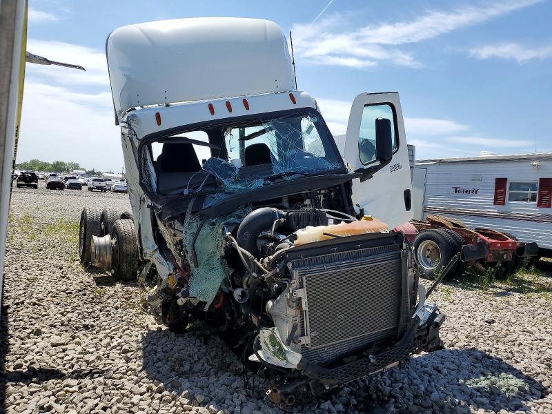 2023 Freightliner Cascadia VIN 3AKJHTDV2PSNS0646 COPART salvage auction — FRONT END, ON - NO TITLE AVAILABLE, sold $1,800 on 2026-08-13 (photo 1)