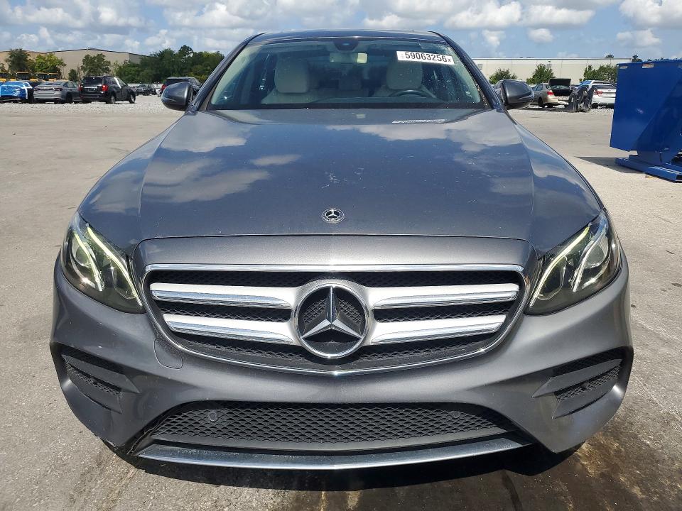 2020 Mercedes-benz E-klasse VIN W1KZF8DB8LA839897 COPART salvage auction — MINOR DENT/SCRATCHES, Fl - Certificate Of Title, sold $16,000 on 2026-07-28 (photo 5)