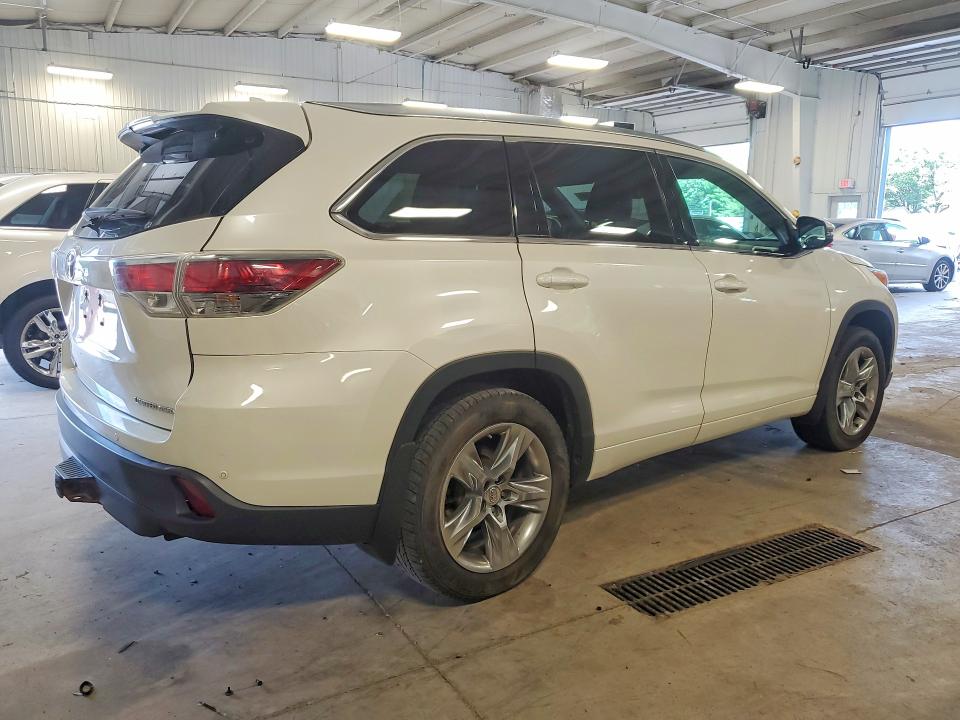 2014 Toyota Highlander VIN 5TDDKRFH1ES033946 COPART salvage auction — FRONT END, Mn - Cert Of Title-Salvage, sold $5,100 on 2026-07-28 (photo 3)
