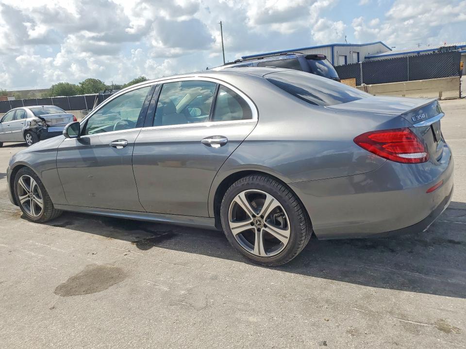 2020 Mercedes-benz E-klasse VIN W1KZF8DB8LA839897 COPART salvage auction — MINOR DENT/SCRATCHES, Fl - Certificate Of Title, sold $16,000 on 2026-07-28 (photo 2)