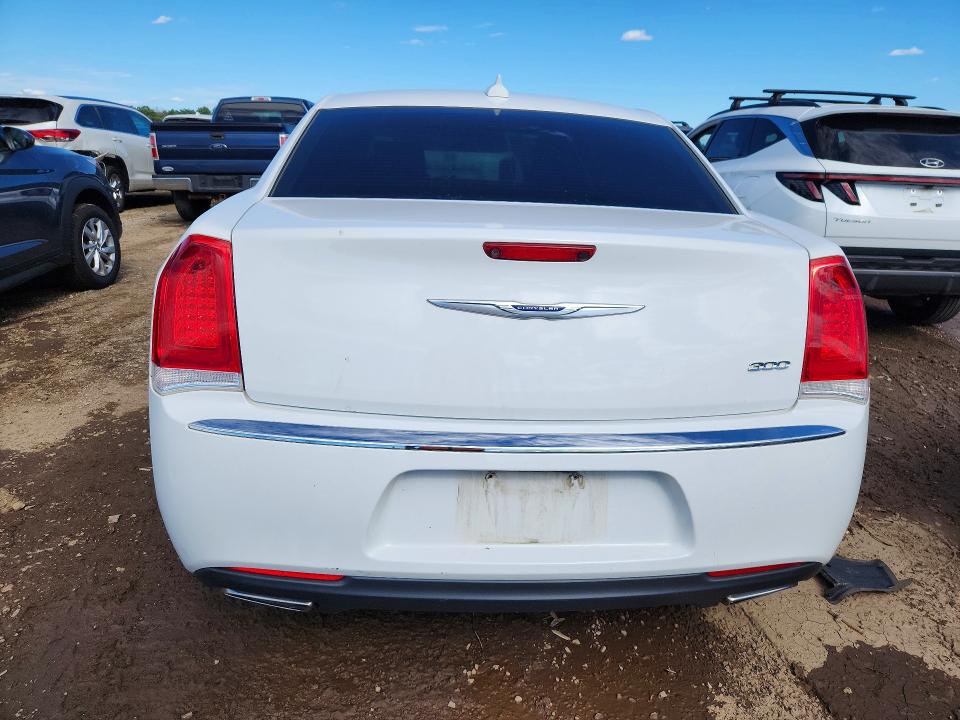2019 Chrysler VIN 2C3CCAEG6KH528614 COPART salvage auction — FRONT END, Il - Salvage Certificate, sold $3,050 on 2026-07-23 (photo 6)