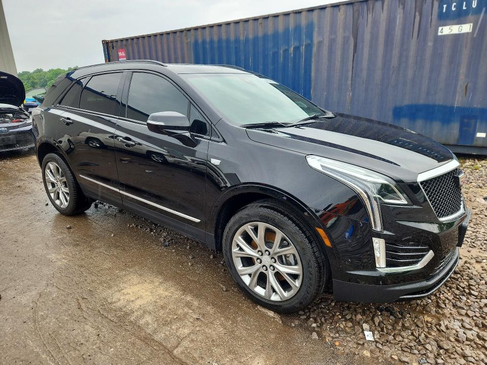 2020 Cadillac Xt5 VIN 1GYKNGRS4LZ106825 COPART salvage auction — SIDE, Wi - Cert Of Title-Salvage Vehicle, sold $9,300 on 2026-07-13 (photo 4)