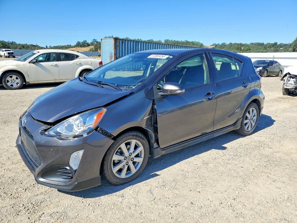 2017 Toyota Prius c VIN JTDKDTB37H1595134 — COPART salvage auction photo