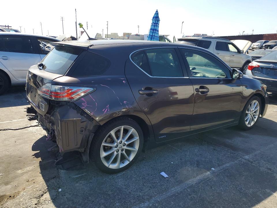 2013 Lexus Ct VIN JTHKD5BH8D2165414 COPART salvage auction — REAR END, Ca - Salvage Certificate, sold $2,050 on 2026-07-02 (photo 3)