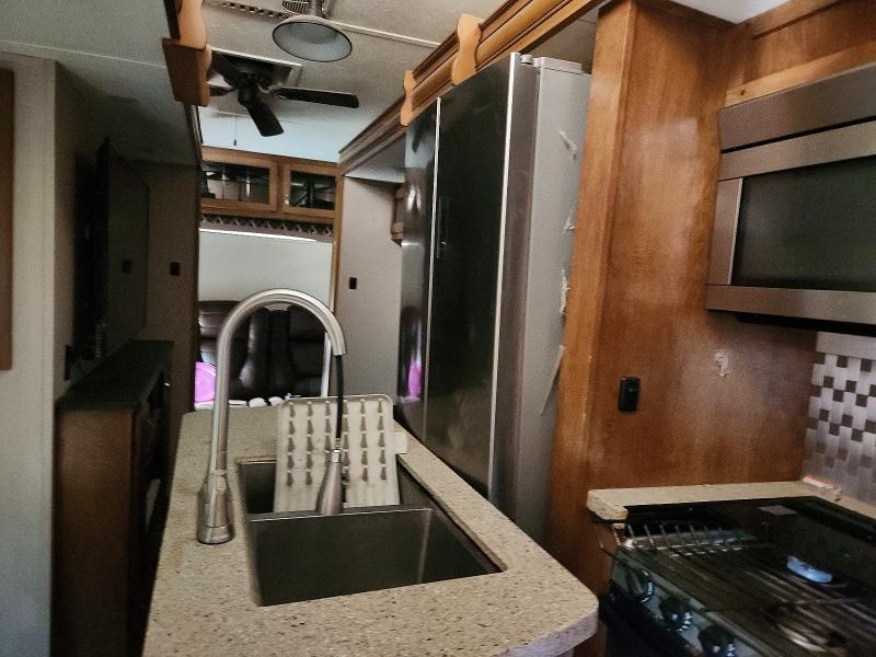 2019 Foresriver VIN 5ZT3SP4B0KA000538 COPART salvage auction — SIDE, TN - SALVAGE CERTIFICATE, sold $9,200 on 2026-07-16 (photo 6)