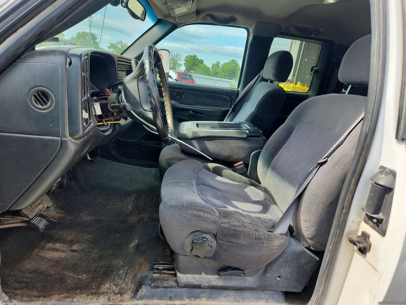 2001 Chevrolet Silverado VIN 1GCHK29U61E235912 COPART salvage auction — FRONT END, Mo - Salvage Certificate Of Title, sold $300 on 2026-07-28 (photo 7)