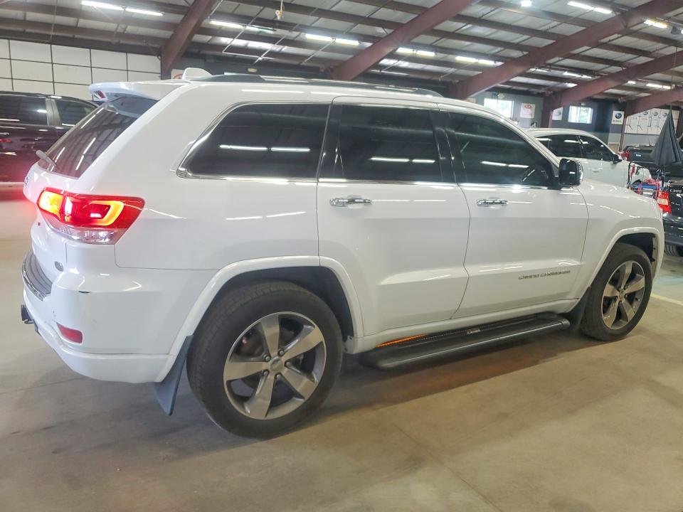 2014 Jeep VIN 1C4RJFCG1EC395781 COPART salvage auction — MINOR DENT/SCRATCHES, Ct - Certificate Of Title, sold $3,500 on 2026-08-04 (photo 3)