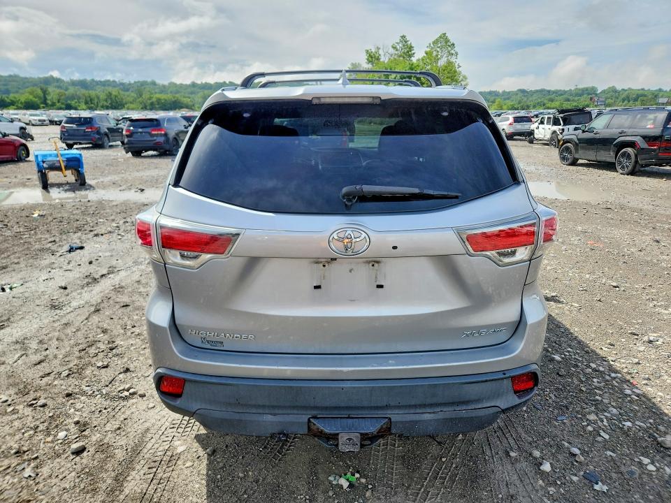 2015 Toyota Highlander VIN 5TDJKRFH4FS218545 COPART salvage auction — FRONT END, Il - Salvage Certificate, sold $7,500 on 2026-07-15 (photo 6)
