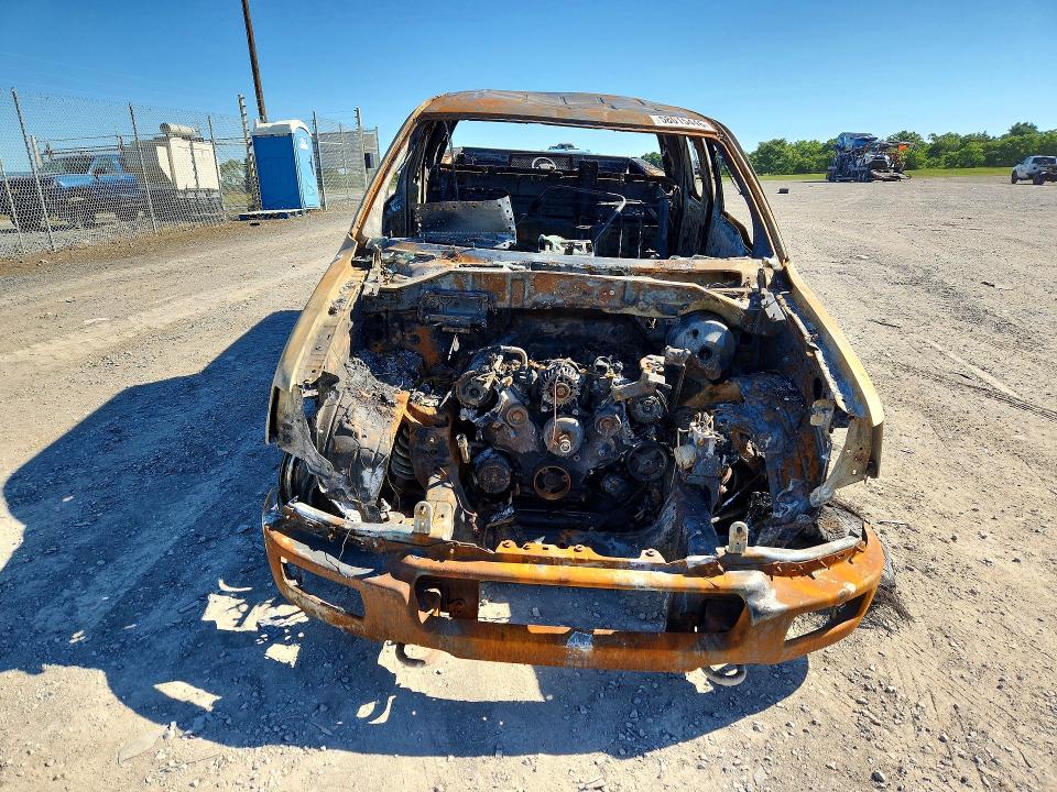 2004 Ford F-150 lightning VIN 1FTPX14504NC73437 COPART salvage auction — BURN, PA - CERTIFICATE OF SALVAGE, sold $350 on 2026-07-02 (photo 5)