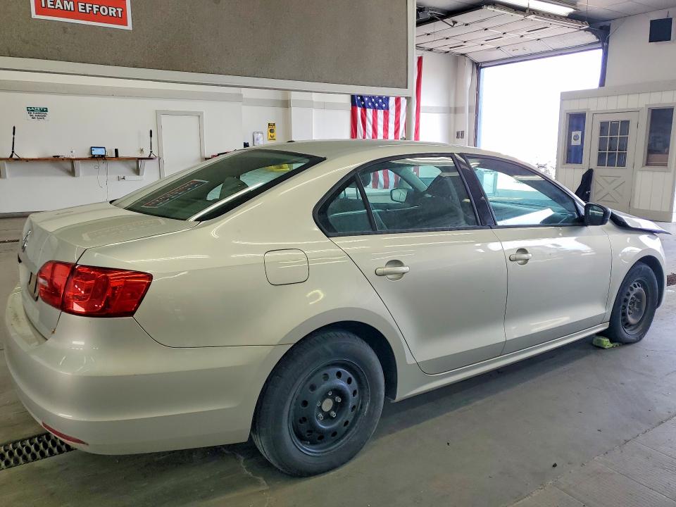 2011 Volkswagen Jetta VIN 3VW2K7AJ8BM065615 COPART salvage auction — FRONT END, Wa - Affidavit In Lieu Of Title, sold $650 on 2026-07-10 (photo 3)