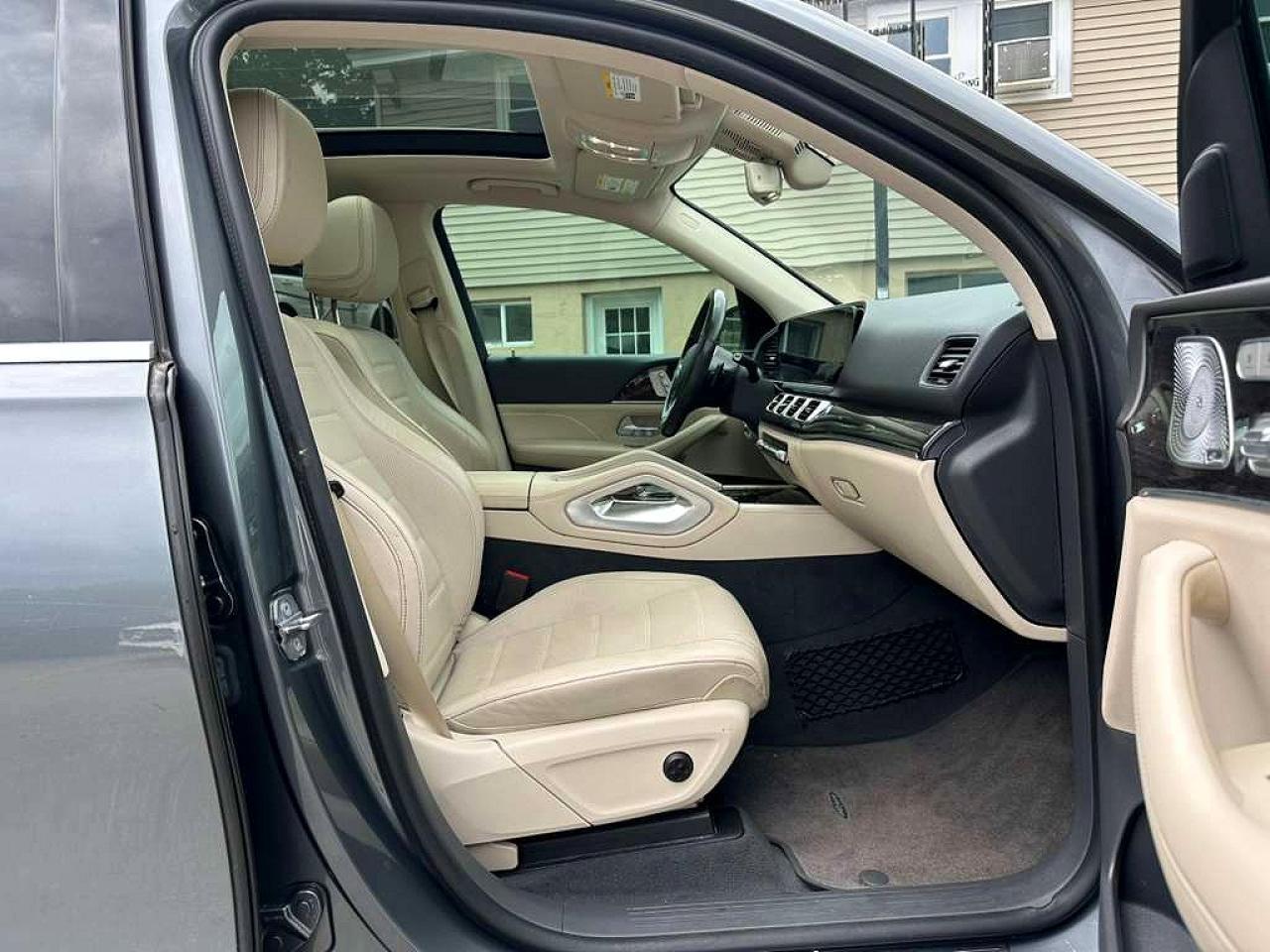 2020 Mercedes-Benz GLE-Class VIN 4JGFB4KB6LA213510 COPART salvage auction — Minor Dent/Scratches, NC - CERTIFICATE OF TITLE (P), sold $22,400 on 2026-07-01 (photo 6)