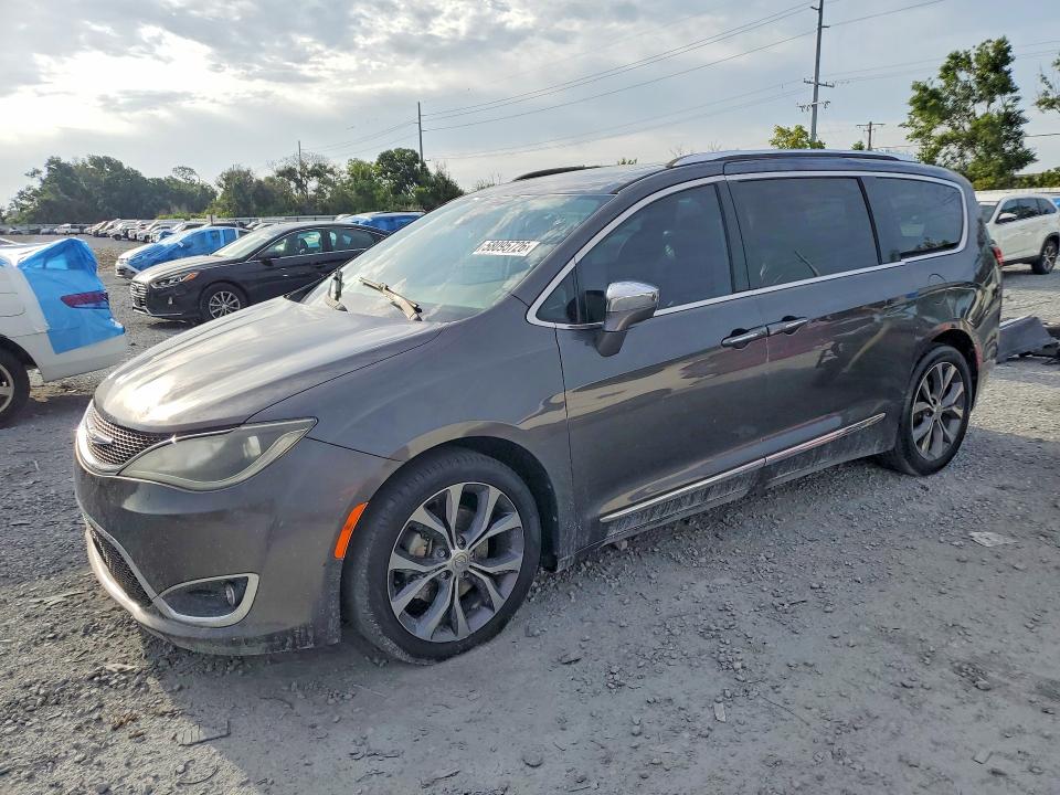 2018 Chrysler Pacifica VIN 2C4RC1GG6JR106791 COPART salvage auction — MINOR DENT/SCRATCHES, Fl - Certificate Of Title (P), sold $3,750 on 2026-07-22 (photo 1)