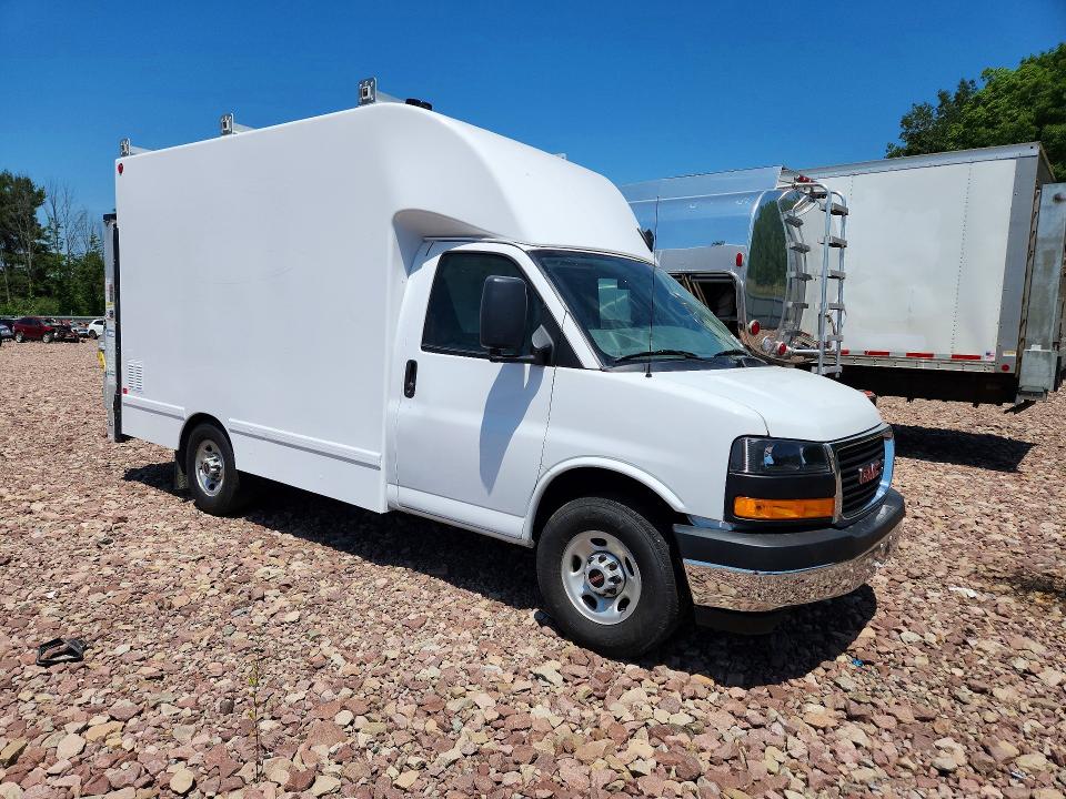 2024 Gmc Savana VIN 7GZ07RF78RN002361 COPART salvage auction — SIDE, Ma - Cert Of Title-Salvage, sold $6,000 on 2026-07-15 (photo 4)