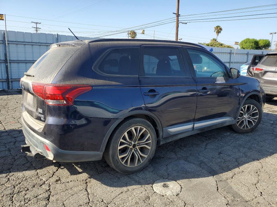 2016 Mitsubishi Outlander VIN JA4AD3A33GZ059269 COPART salvage auction — MINOR DENT/SCRATCHES, Ca - Dis/Dlr/Exp Only Clean Title (P), sold $2,100 on 2026-07-30 (photo 3)