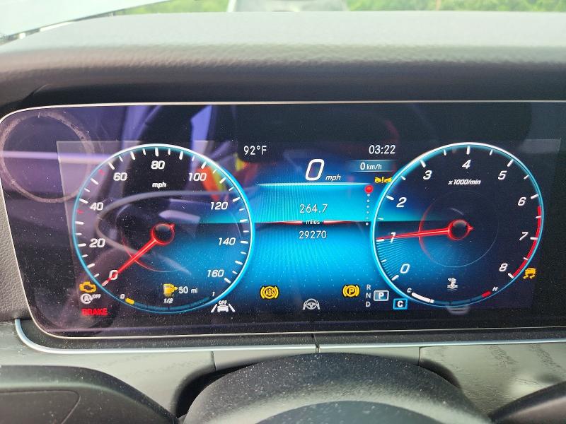 2022 Mercedes-benz E-klasse VIN W1KZF8EBXNB072534 COPART salvage auction — MINOR DENT/SCRATCHES, Mt - Certificate Of Title (P), sold $29,500 on 2026-07-28 (photo 9)