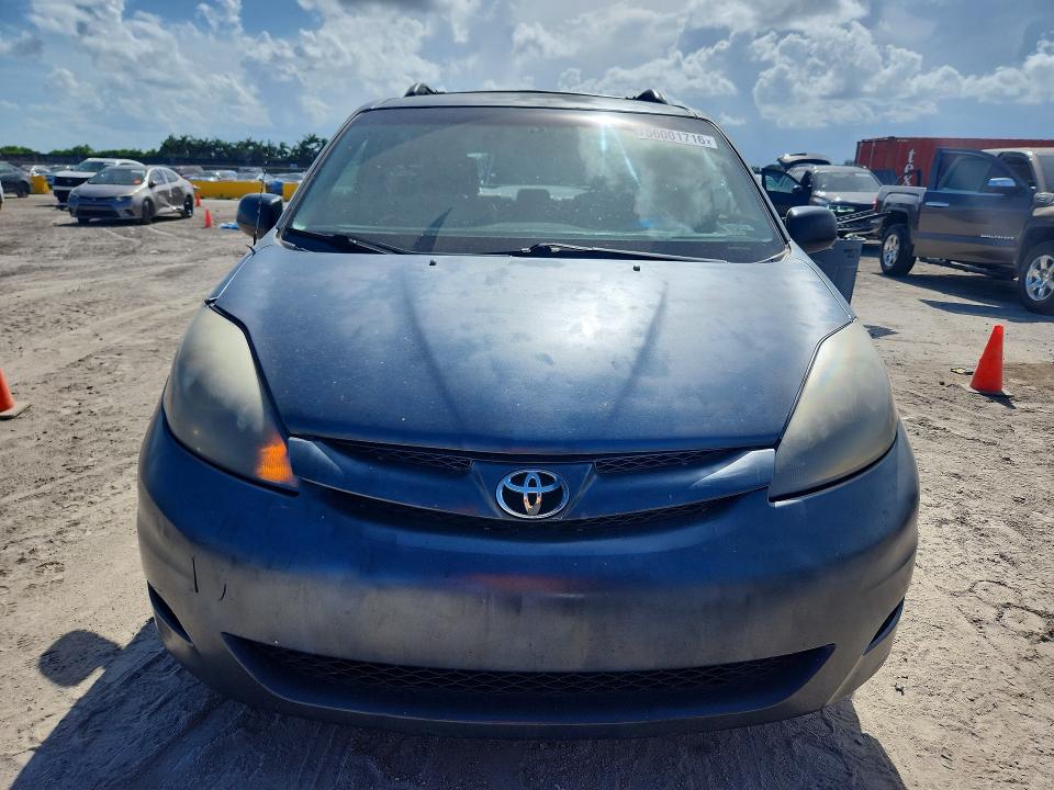 2010 Toyota Sienna VIN 5TDKK4CC6AS296284 COPART salvage auction — REAR END, Fl - Cert Of Title Slvg Rebuildable, sold $700 on 2026-07-15 (photo 5)